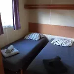 L'olivier Mobil 4 Personnes Le Bel Air En Quercy * Limogne-en-Quercy