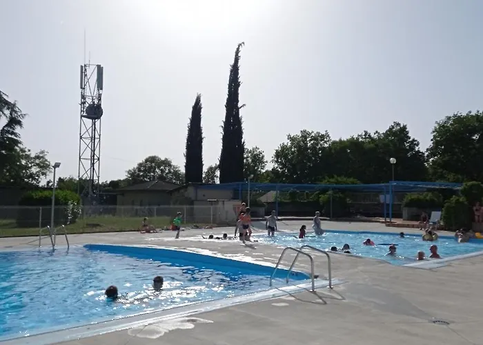 L'olivier Mobil 4 Personnes Le Bel Air Кемпинг *